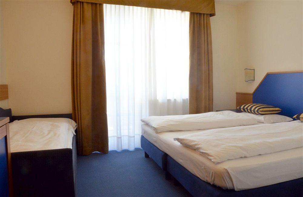 Alpholiday Dolomiti Wellness & Family Hotel Dimaro Dış mekan fotoğraf