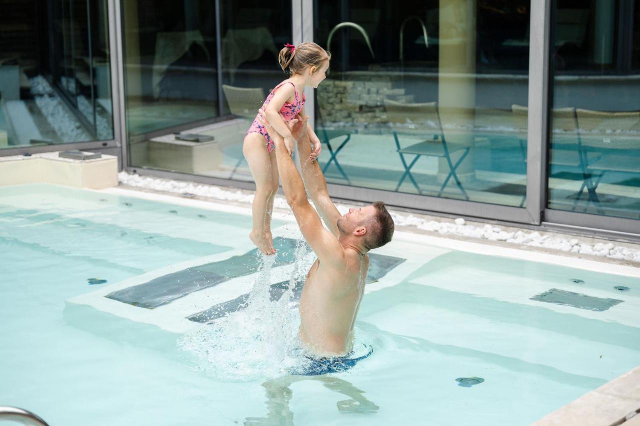 Alpholiday Dolomiti Wellness & Family Hotel Dimaro Dış mekan fotoğraf