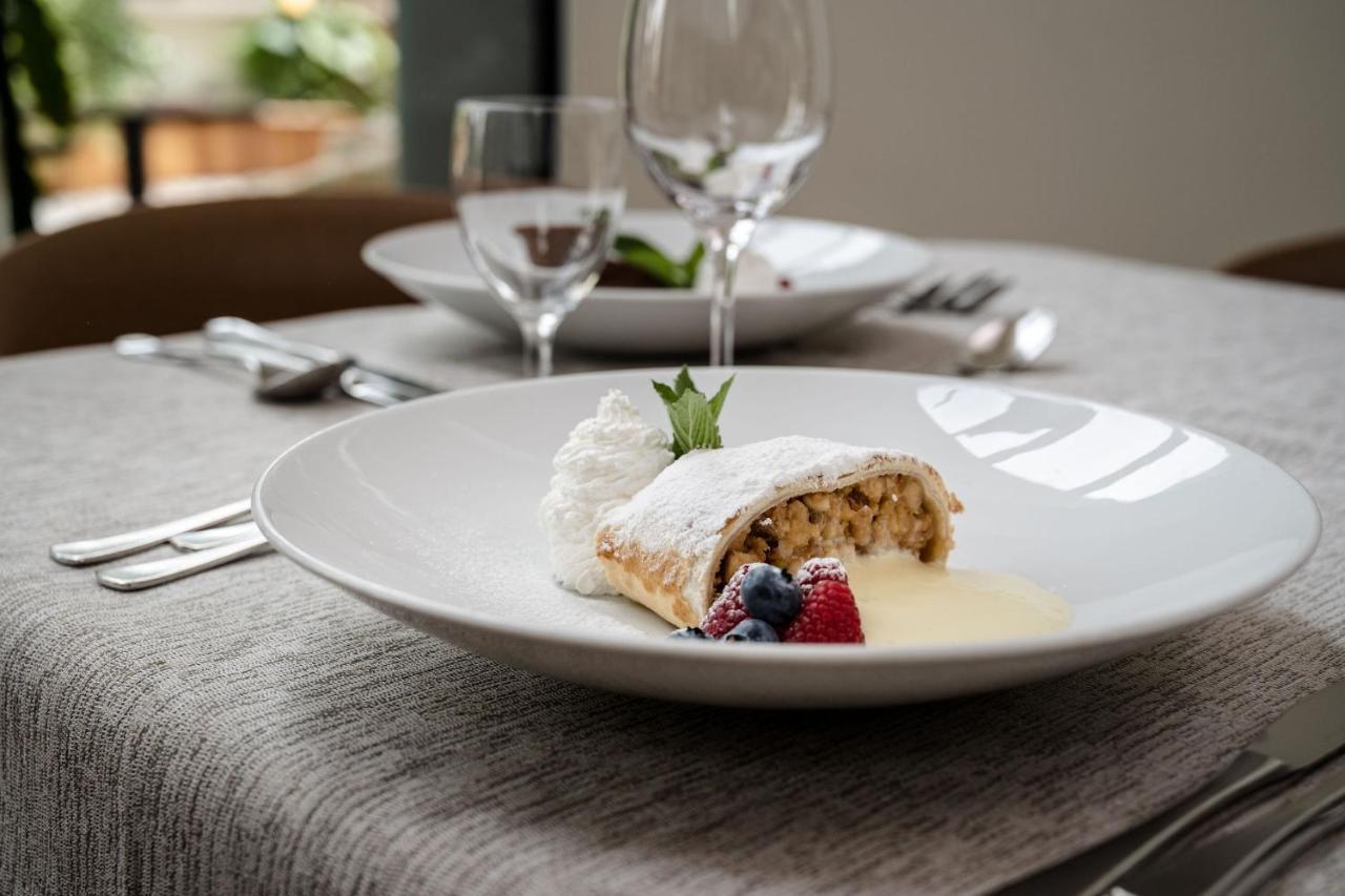 Alpholiday Dolomiti Wellness & Family Hotel Dimaro Dış mekan fotoğraf