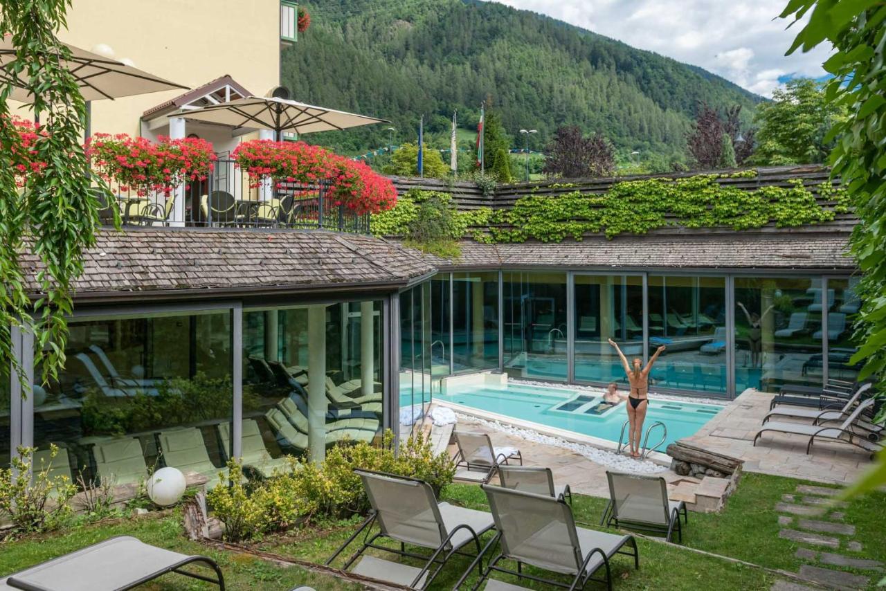 Alpholiday Dolomiti Wellness & Family Hotel Dimaro Dış mekan fotoğraf