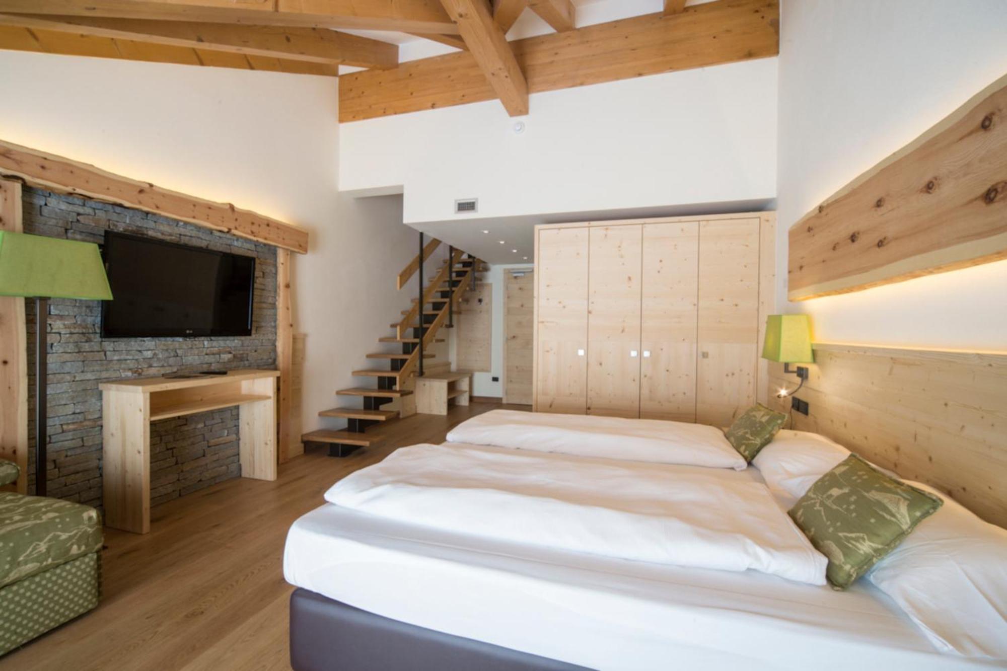 Alpholiday Dolomiti Wellness & Family Hotel Dimaro Oda fotoğraf